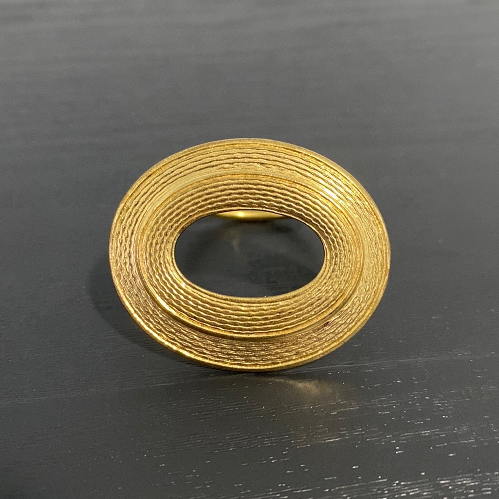 Tara Gold Tone Scarf Clip